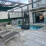 Bodrumda Deniz Ve Doga Manzarali Full Esyali Lueks Willa Bodrum