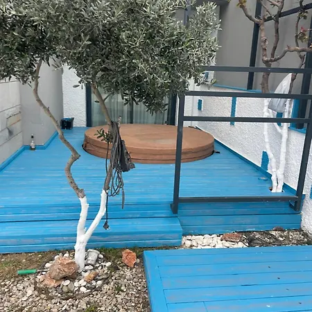 Bodrumda Deniz Ve Doga Manzarali Full Esyali Lueks