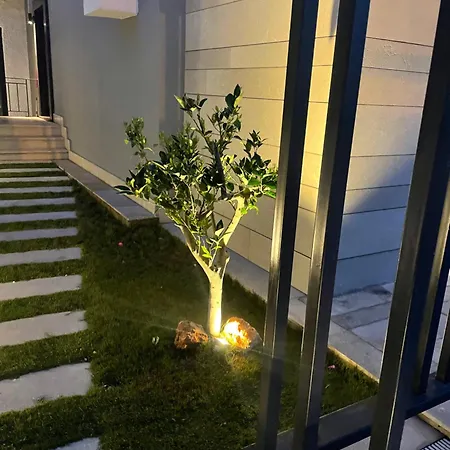 Bodrumda Deniz Ve Doga Manzarali Full Esyali Lueks Villa