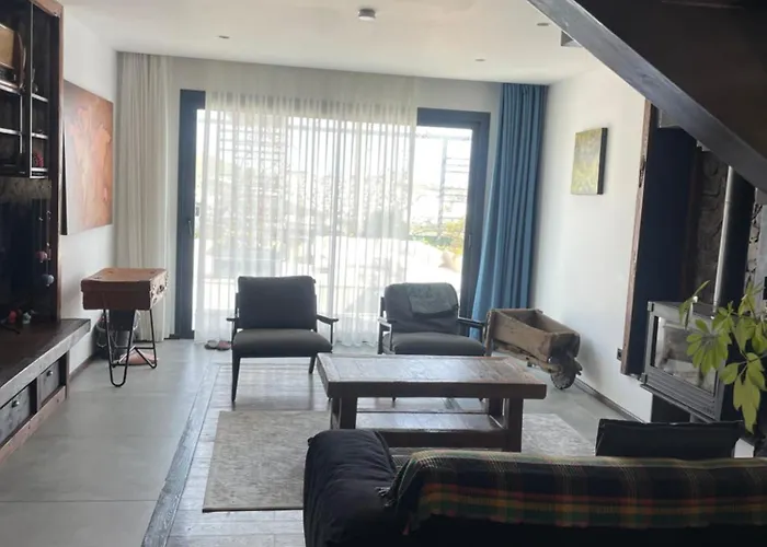 Villa Bodrumda Deniz Ve Doga Manzarali Full Esyali Lueks Bodrum