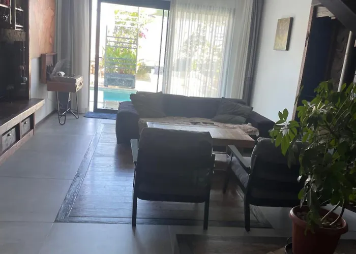 Villa Bodrumda Deniz Ve Doga Manzarali Full Esyali Lueks Bodrum